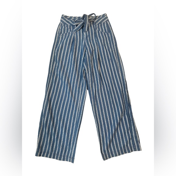 American Eagle Outfitters Denim - American Eagle Striped Wide Leg High Rise Jeans Size 0